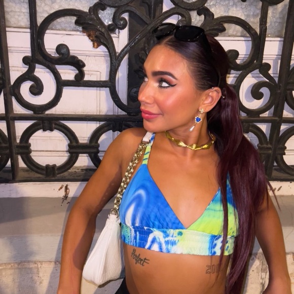 Meet your Posher, Allie - Picture 4 of 4